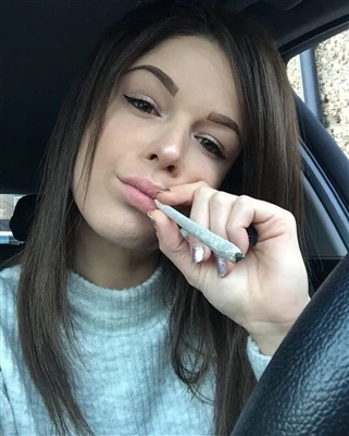 Lanserar Premium Cannabis Preroll Line: Lab-testad kvalitet, efterlevnad-foku...